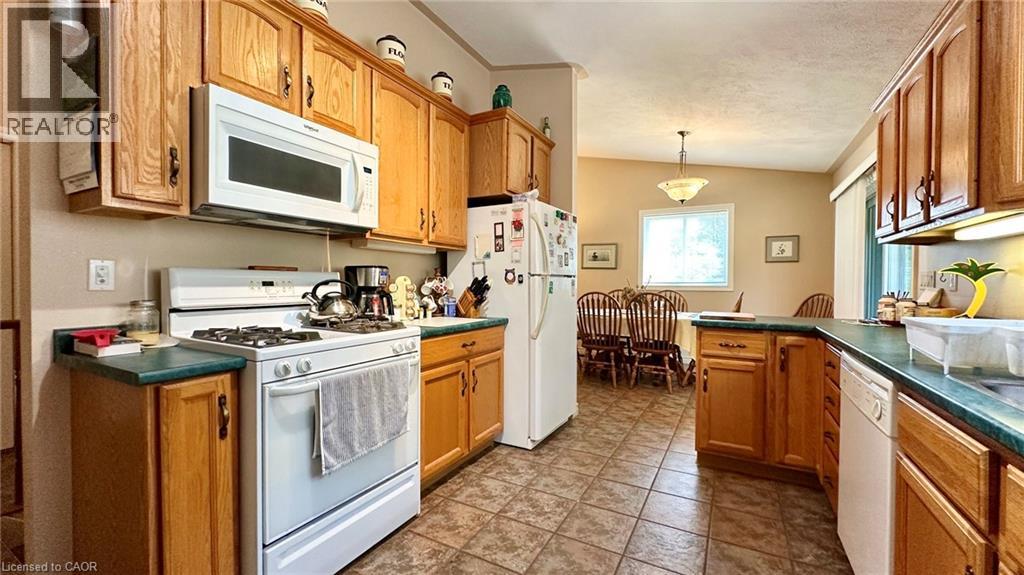 5-bedroom home for sale at 418 LAKESHORE Road, Selkirk ON · photo 19 of 41