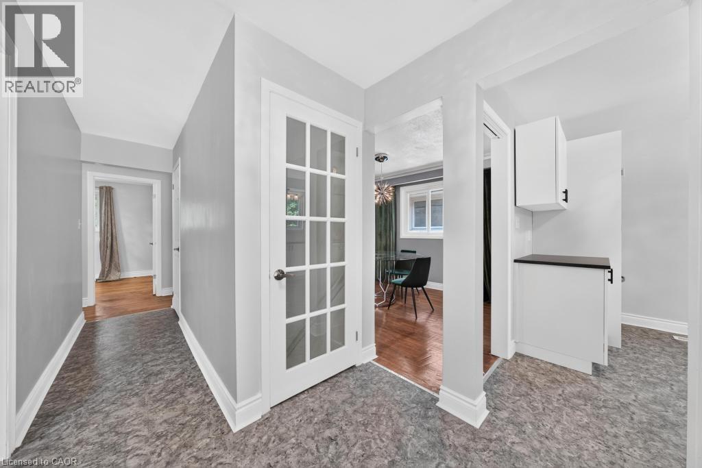 662 MONTEGO Crescent - Image 7