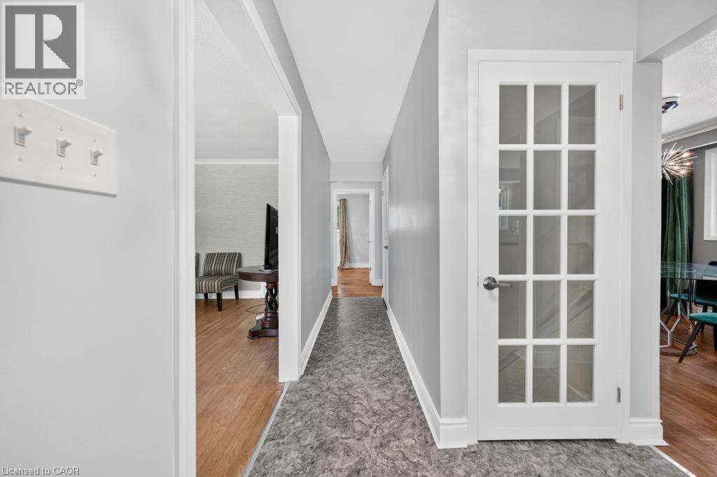 662 MONTEGO Crescent - Image 11