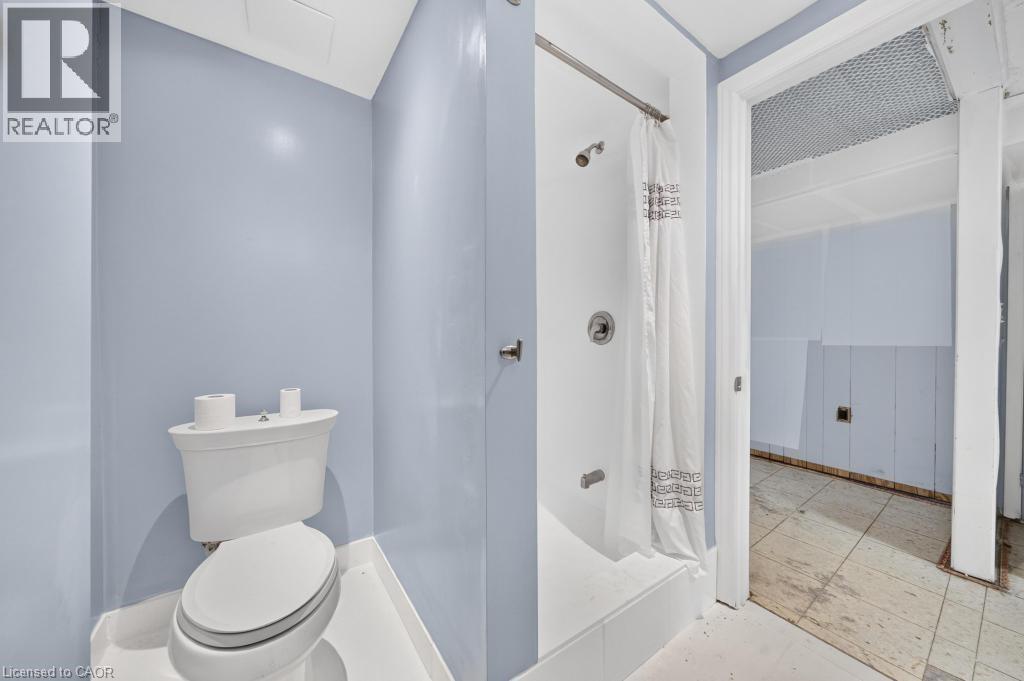 662 MONTEGO Crescent - Image 40