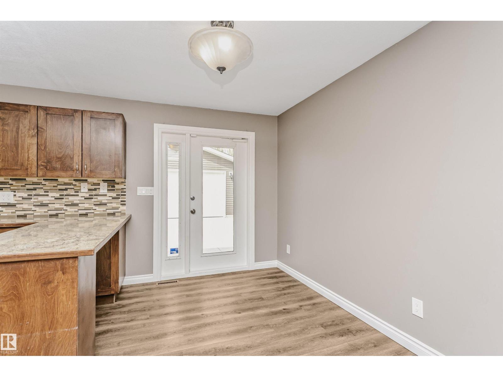 6612 182 ST NW - 16