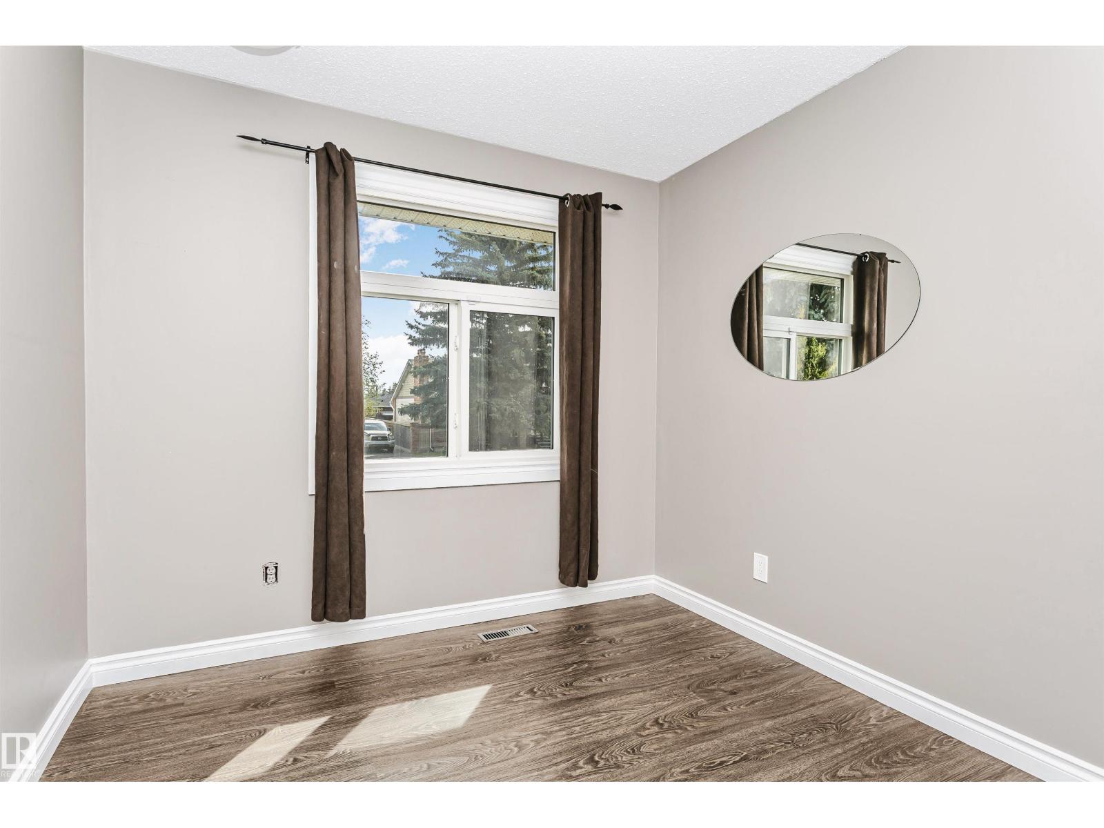 6612 182 ST NW - 27