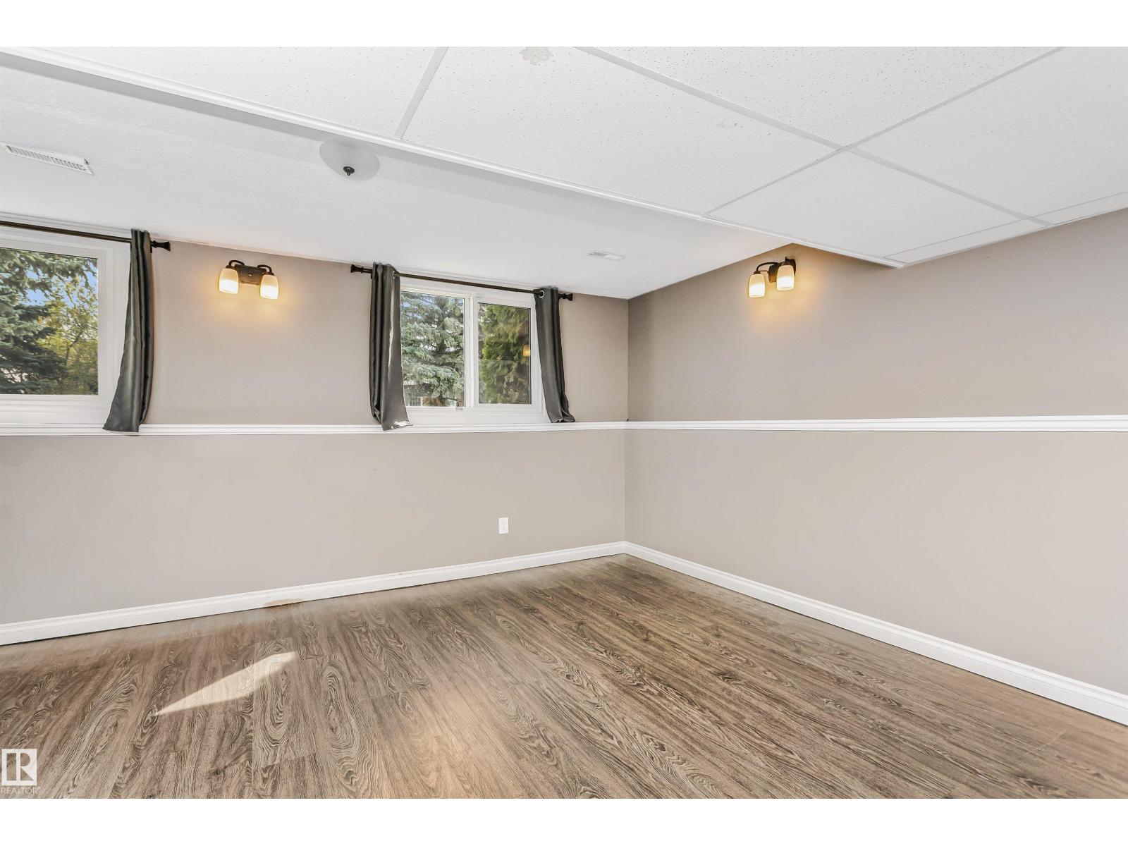 6612 182 ST NW - 31