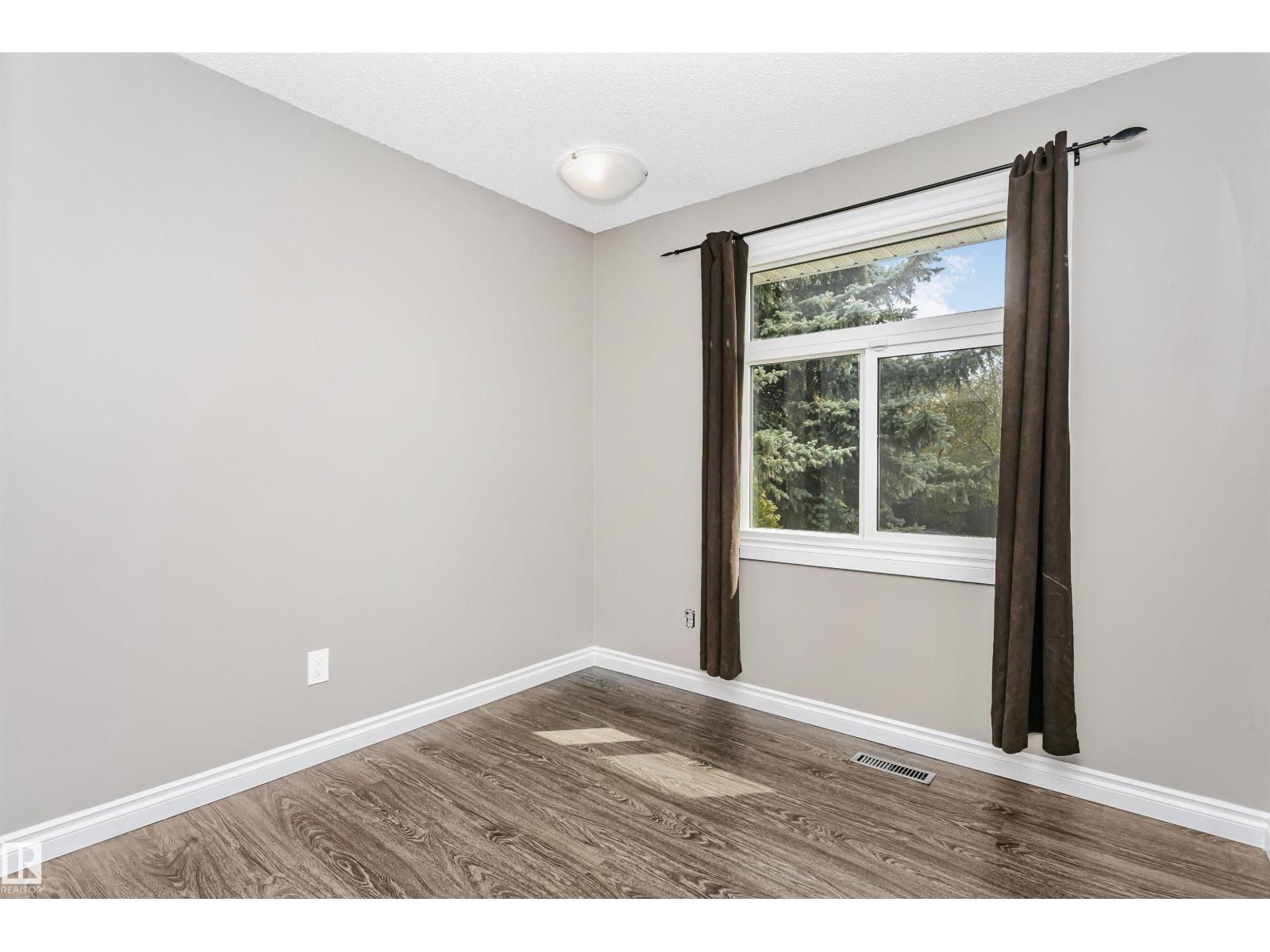 6612 182 ST NW - 26