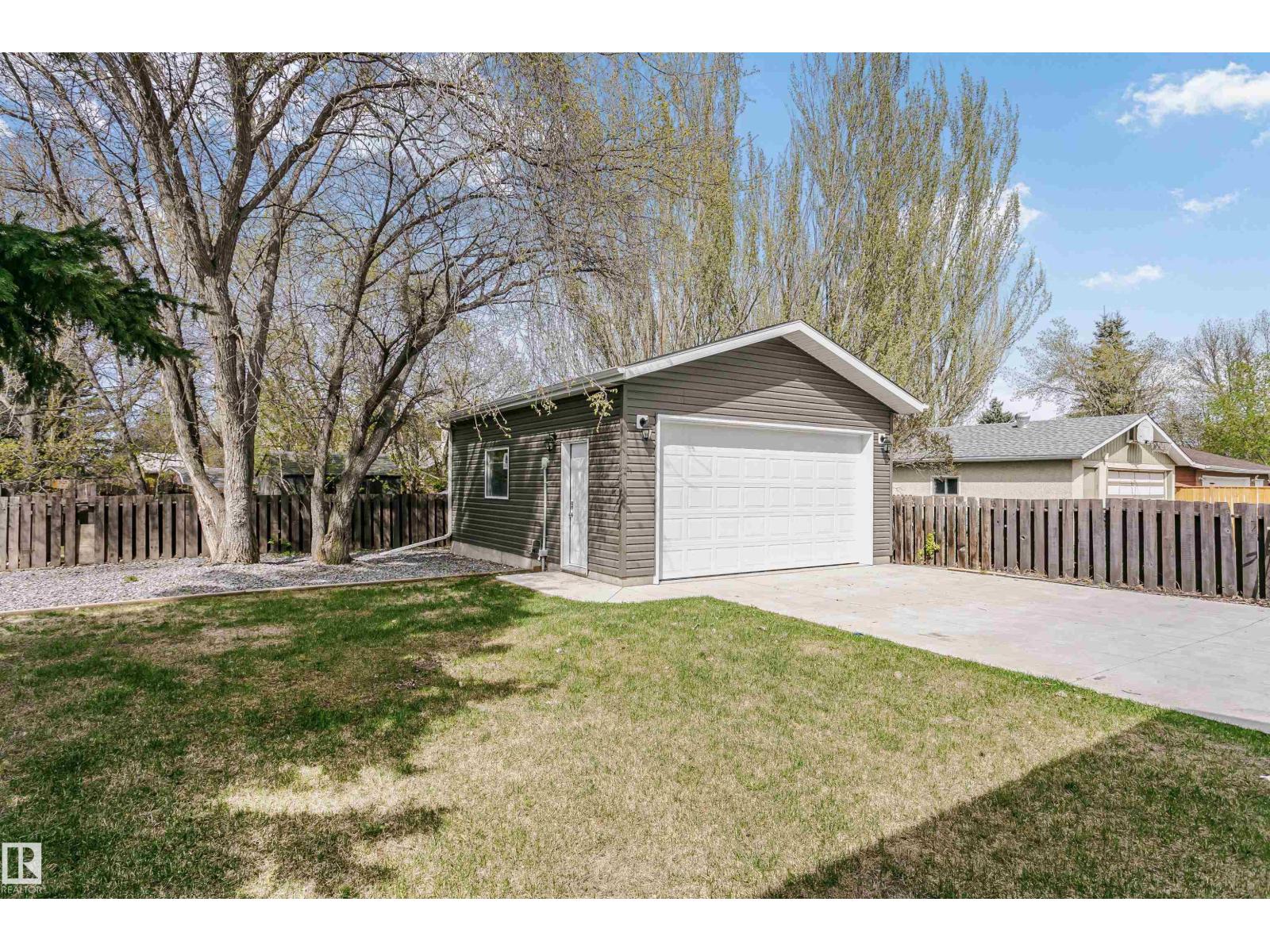 6612 182 ST NW - 44