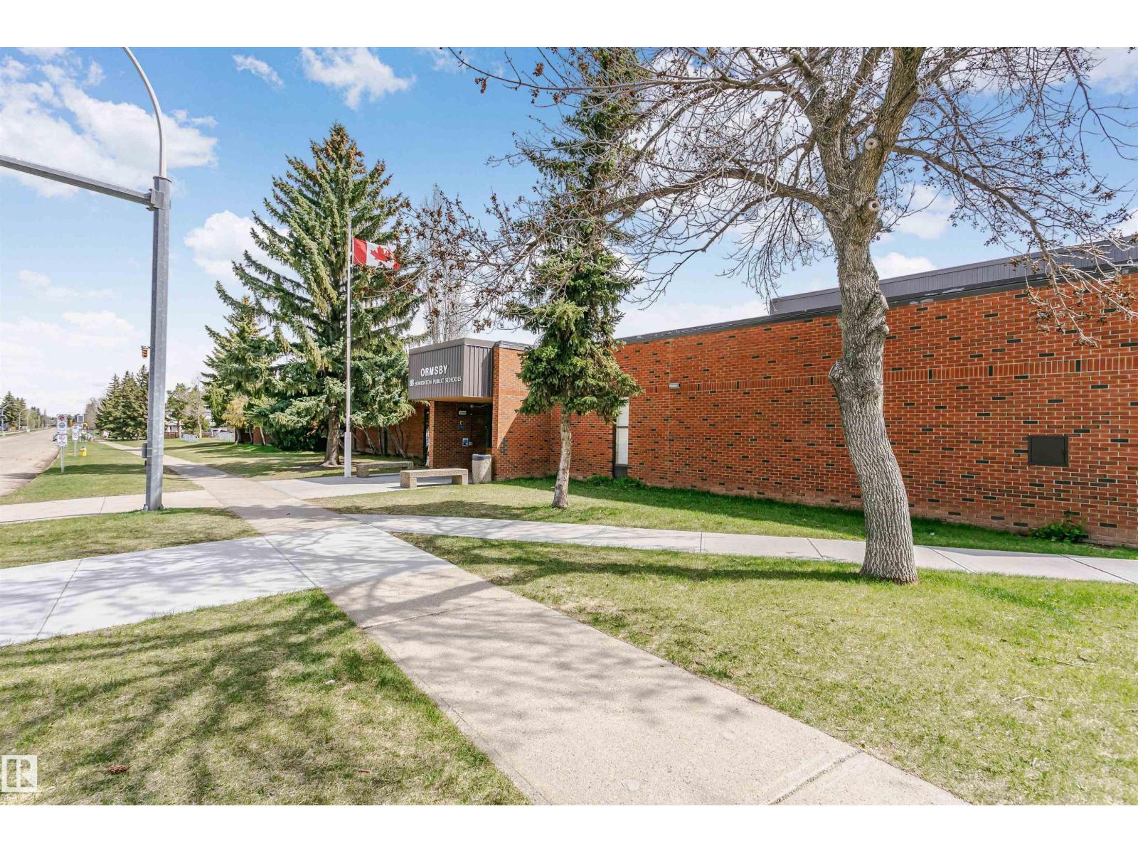6612 182 ST NW - 55