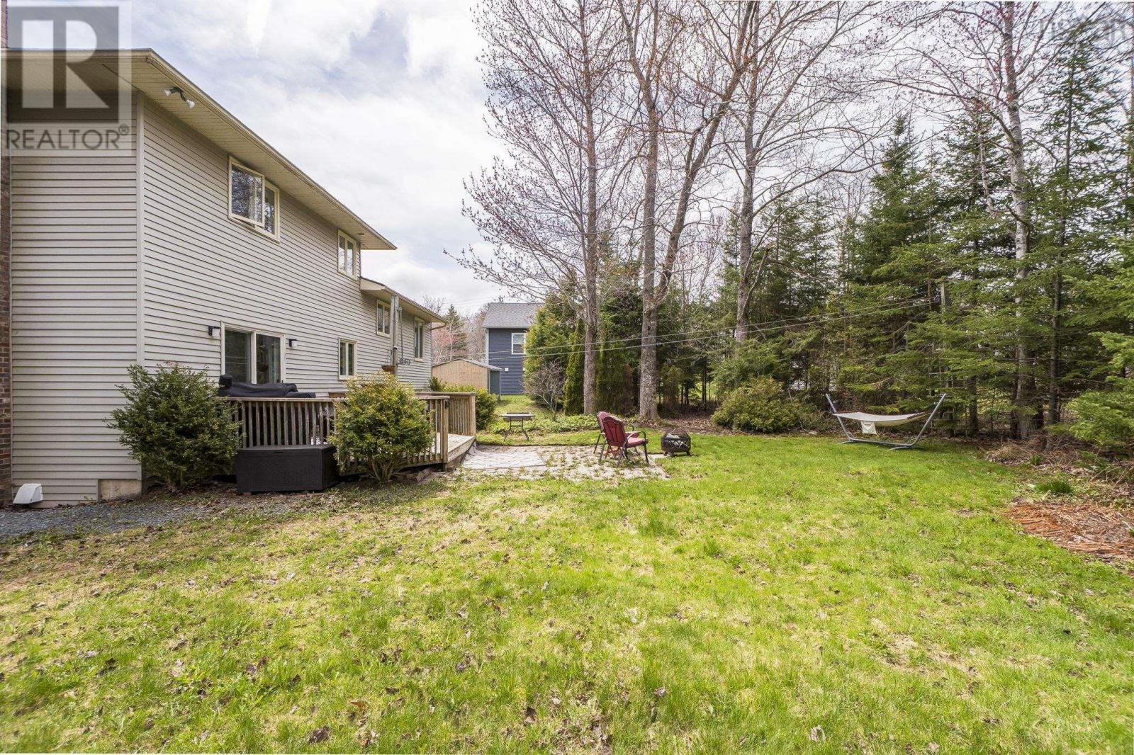2 Woods Court - 44