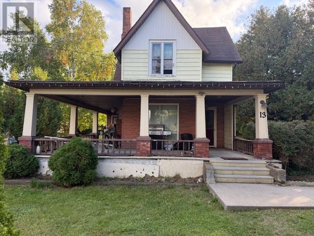 13 Campbell Street W - 1