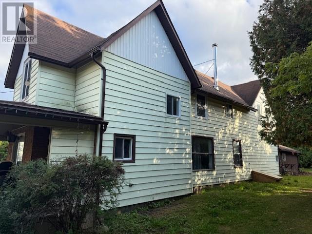 13 Campbell Street W - 10