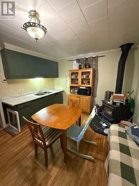 13 Campbell Street W - 12