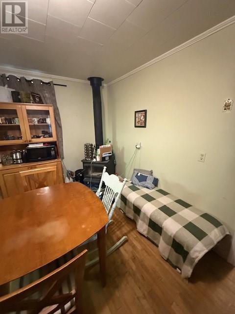 13 Campbell Street W - 13