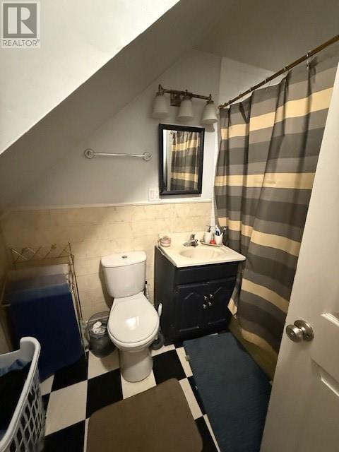 13 Campbell Street W - 18