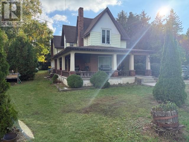 13 Campbell Street W - 2