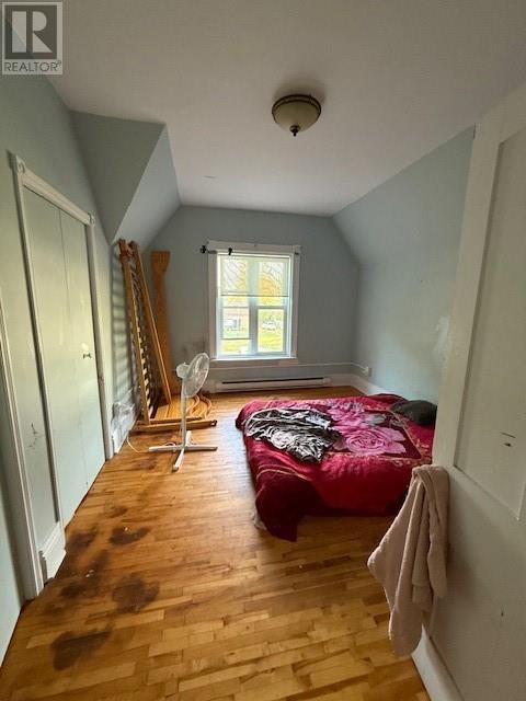 13 Campbell Street W - 24