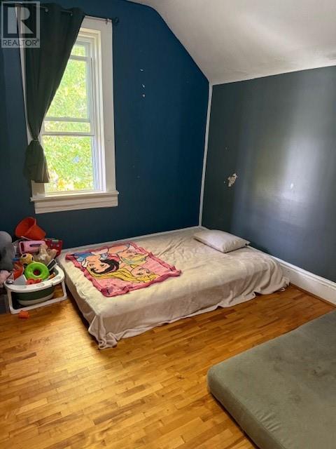 13 Campbell Street W - 26