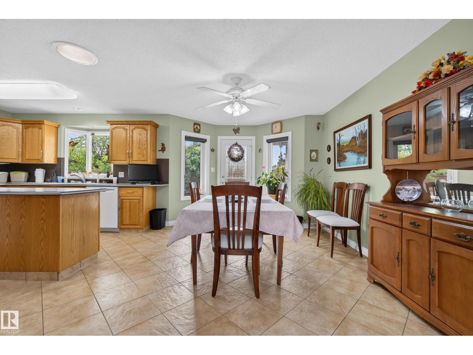 140 CALICO DR — photo 29