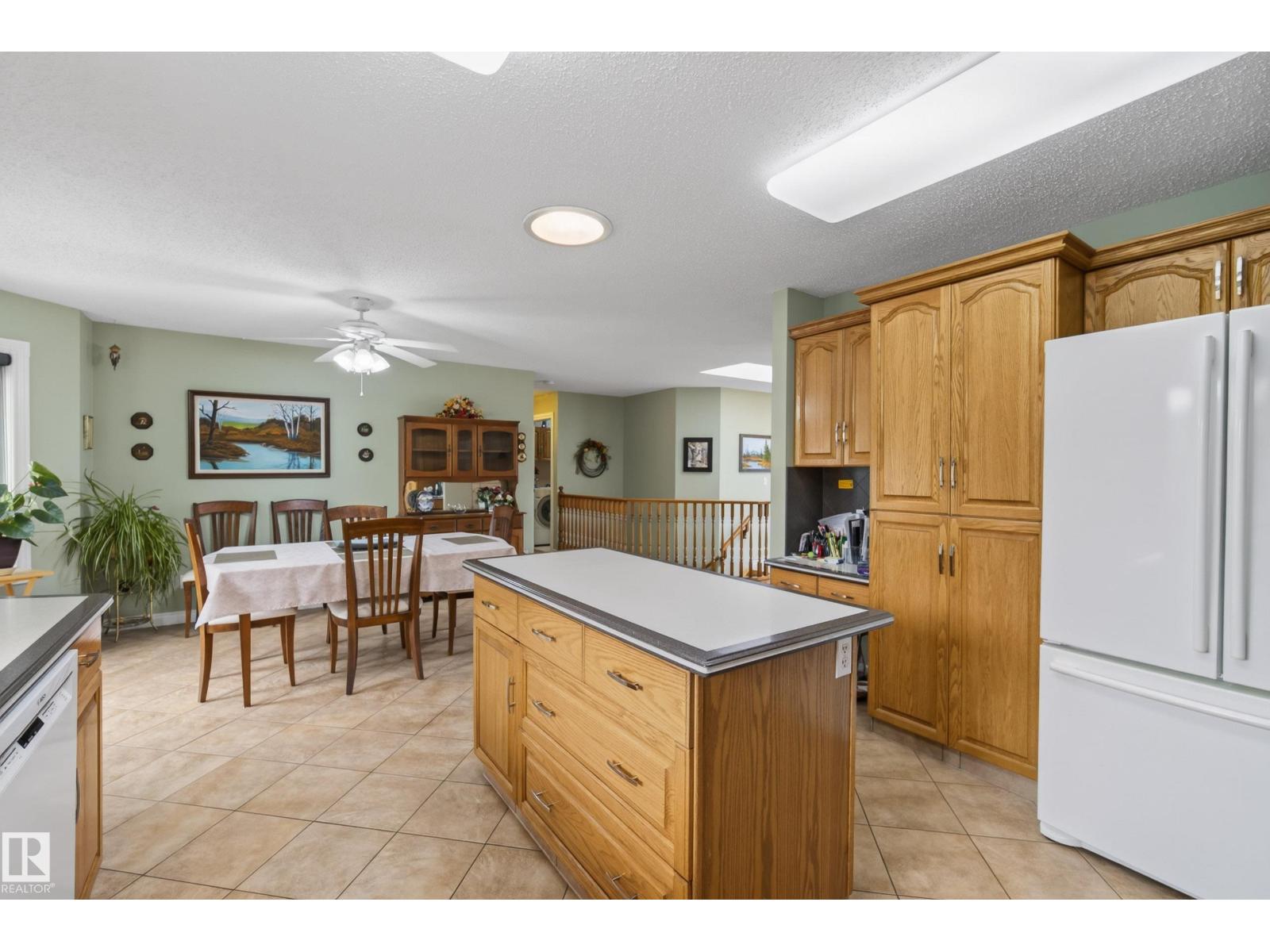 140 CALICO DR — photo 38