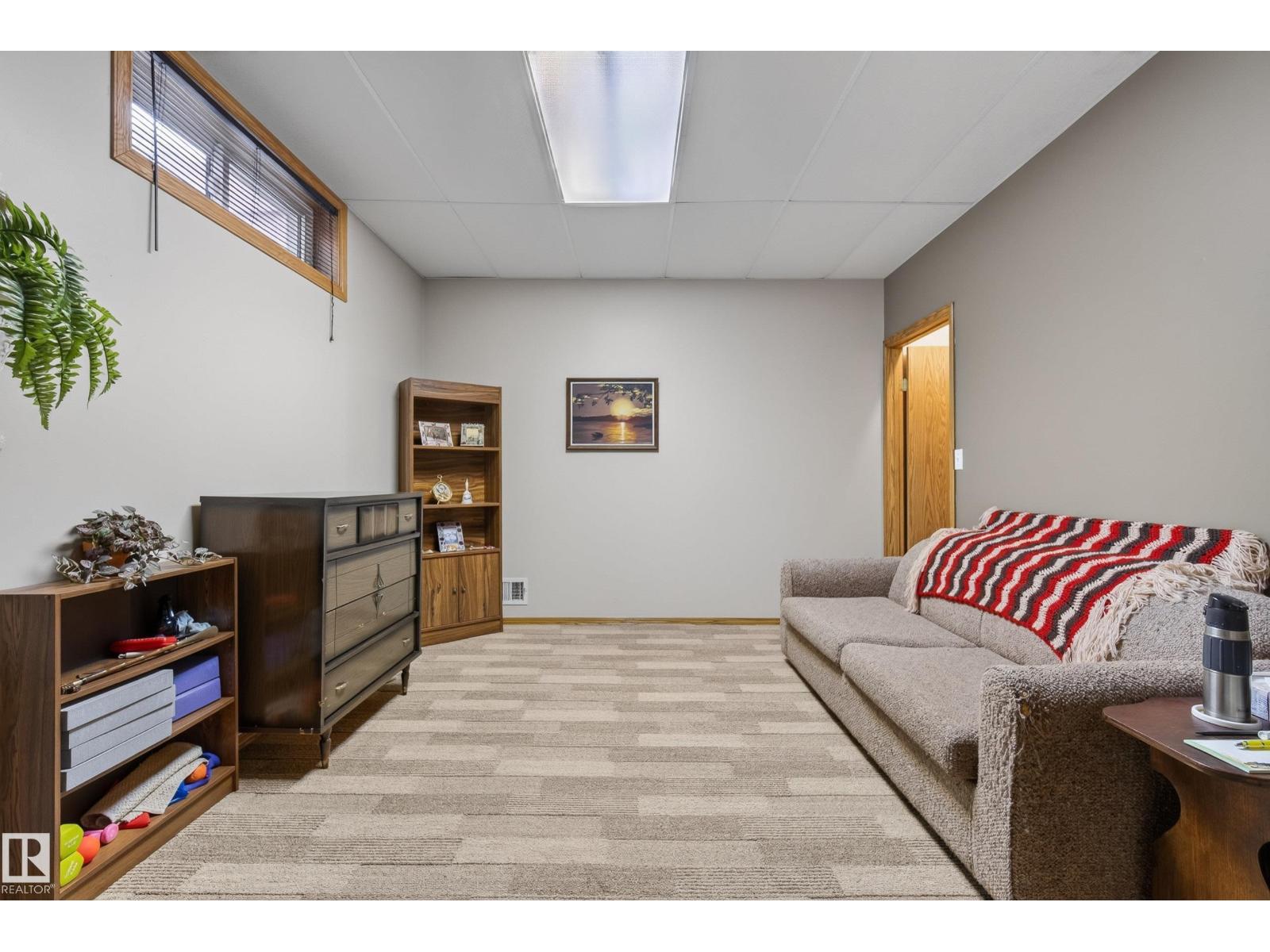 140 CALICO DR — photo 56