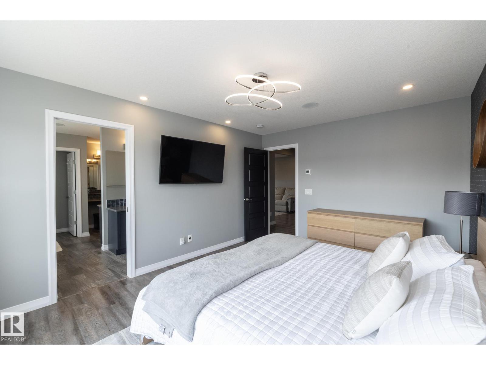 923 MCCONACHIE BV NW — photo 17
