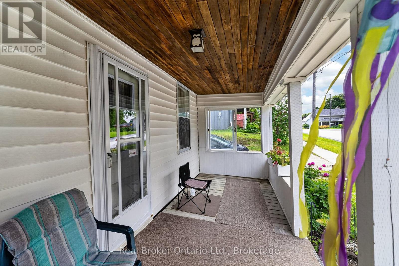 9033 ERIN GARAFRAXA TOWNLINE - 10