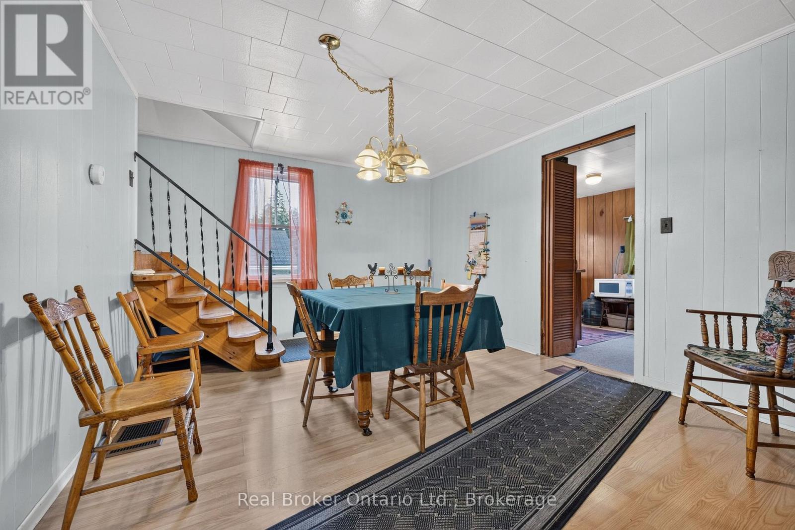 9033 ERIN GARAFRAXA TOWNLINE - 15