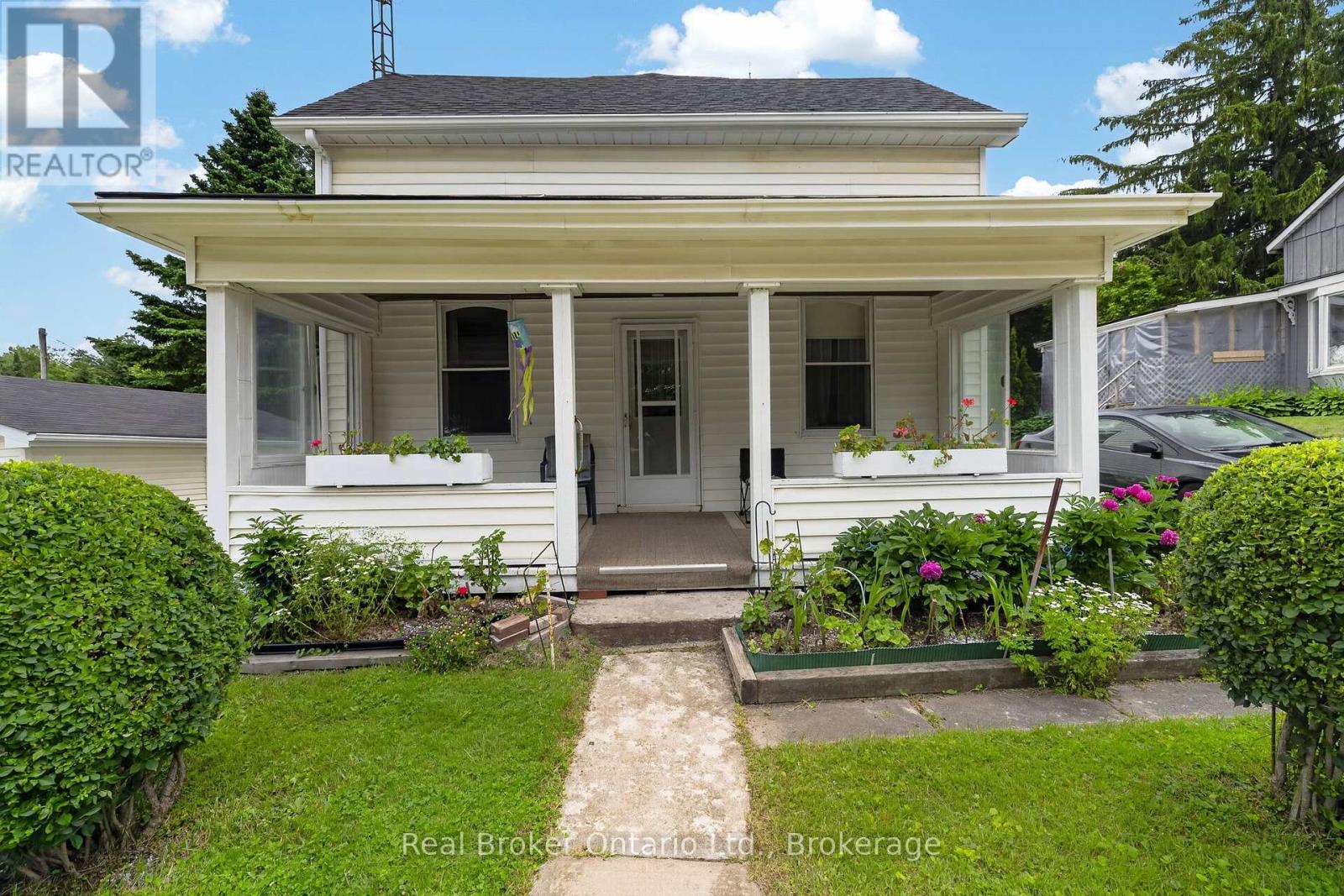 9033 ERIN GARAFRAXA TOWNLINE - 8