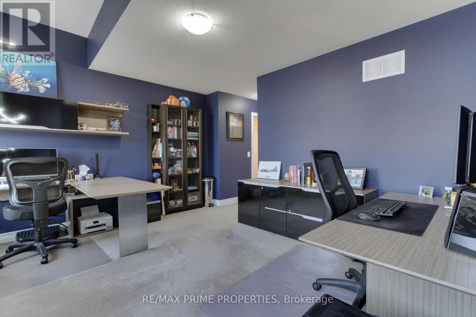 121 ROBERT WILSON CRESCENT - 22