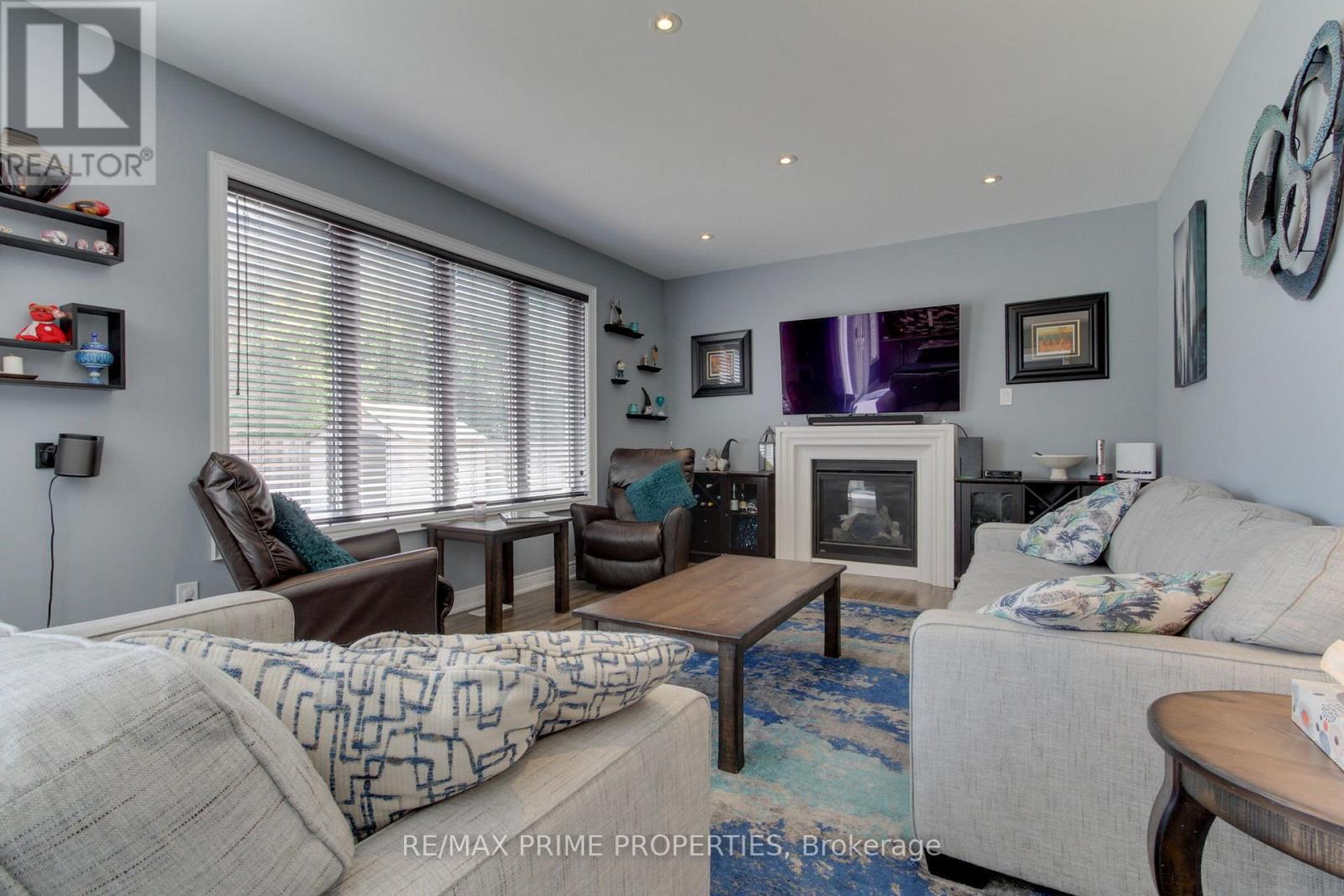 121 ROBERT WILSON CRESCENT - Image 7