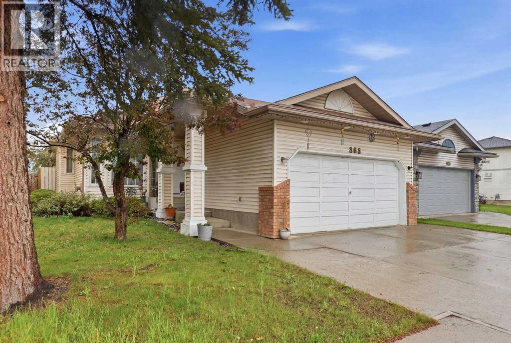 866 Applewood Drive SE - 2