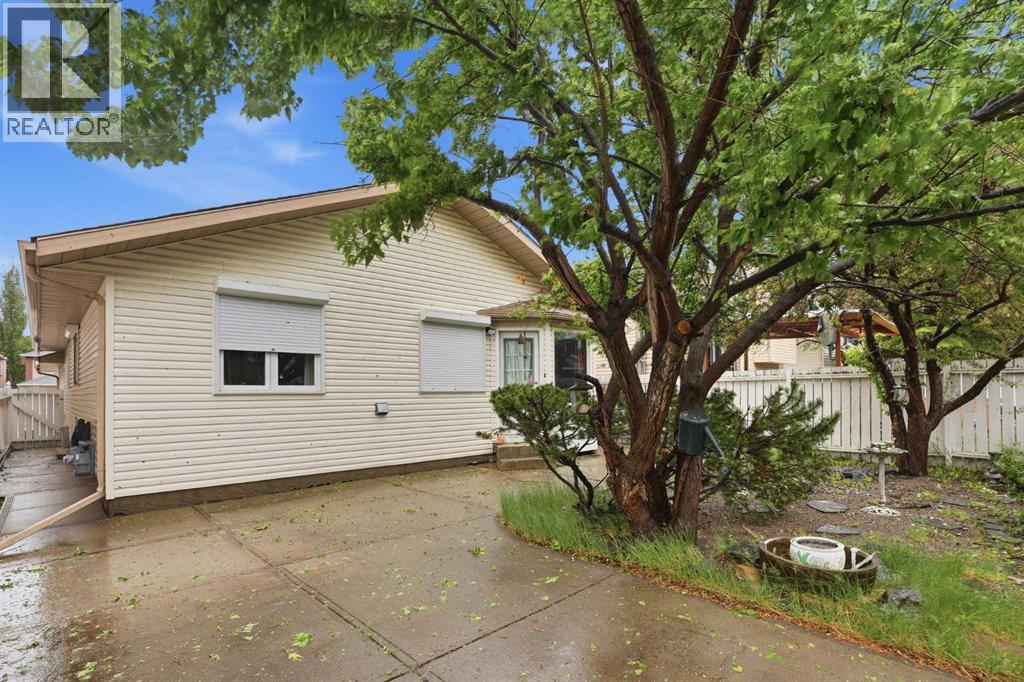 866 Applewood Drive SE - 48