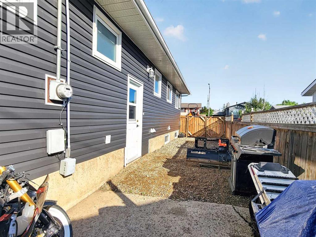 9704 94 Avenue - 37