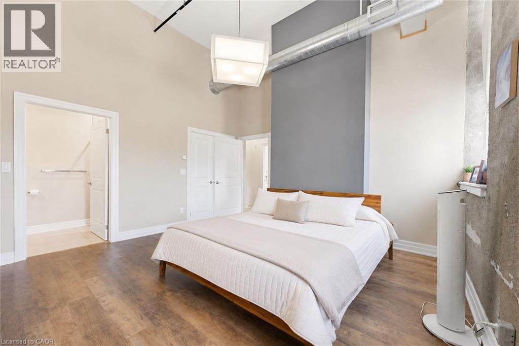 #111 25 CONCESSION Street - 12
