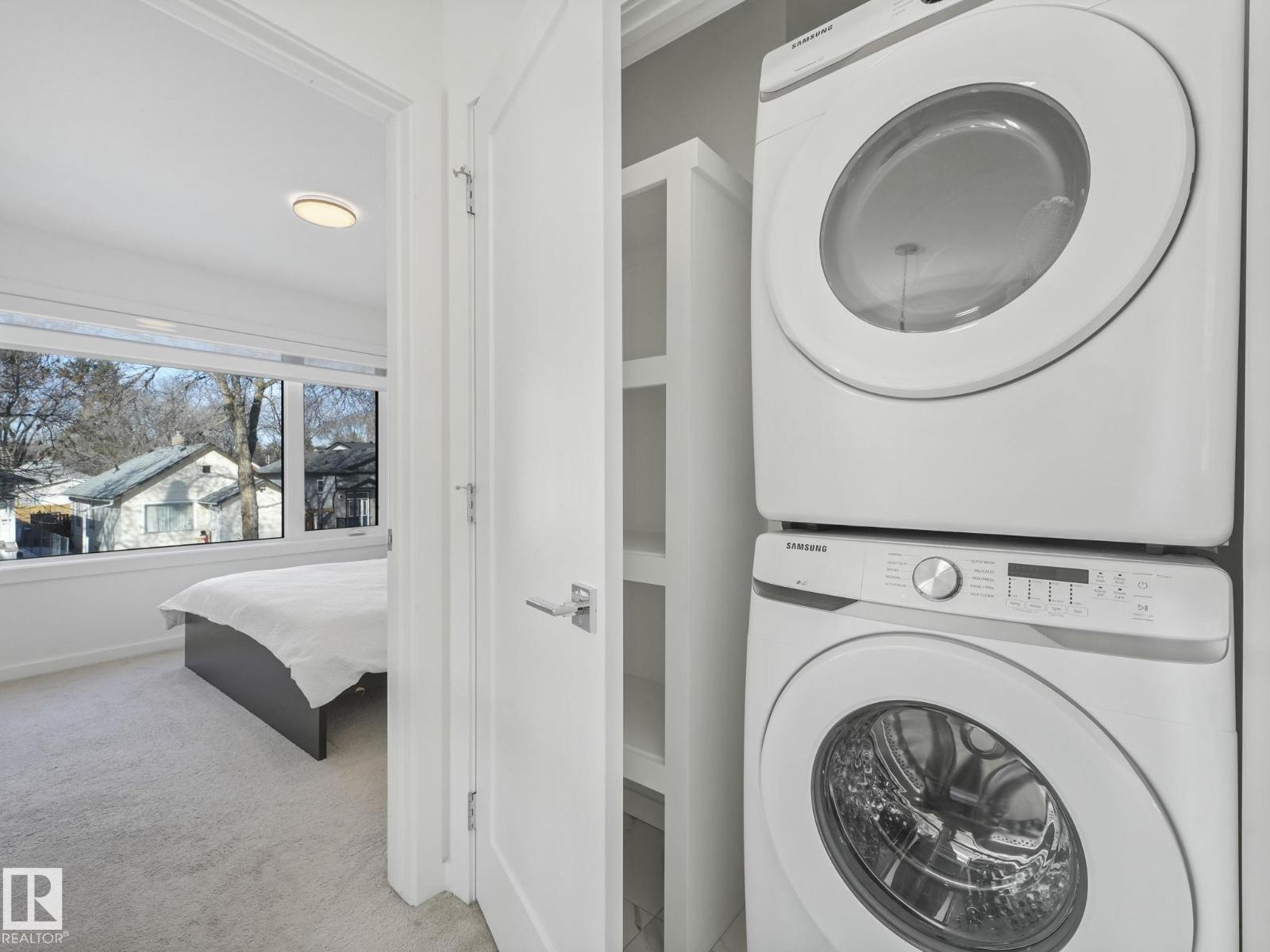 #1 12025 92 ST NW - 45