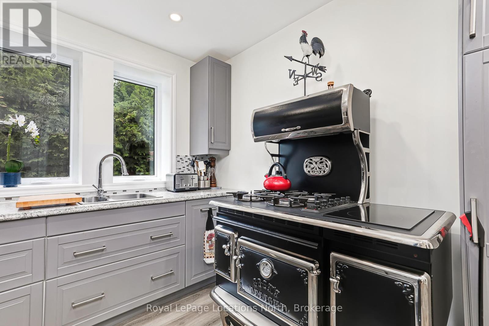 142 MARSH STREET W - 12