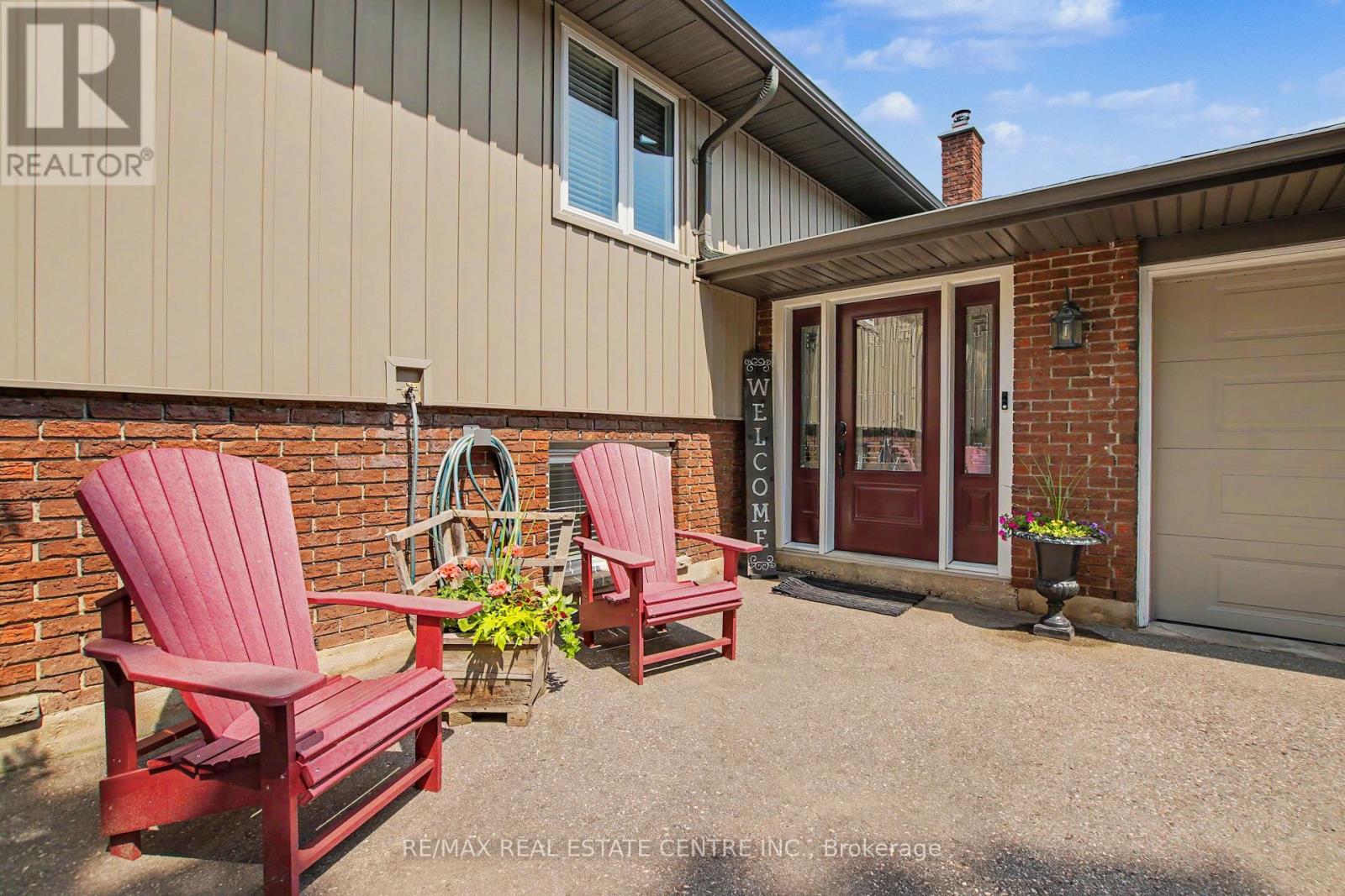 1045 QUEENS BUSH ROAD - 1