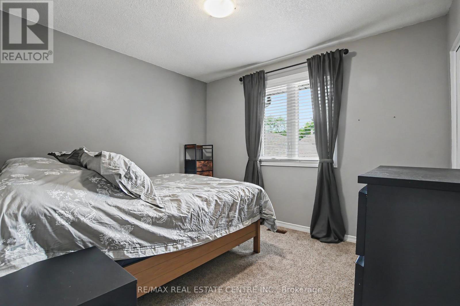 1045 QUEENS BUSH ROAD - 16