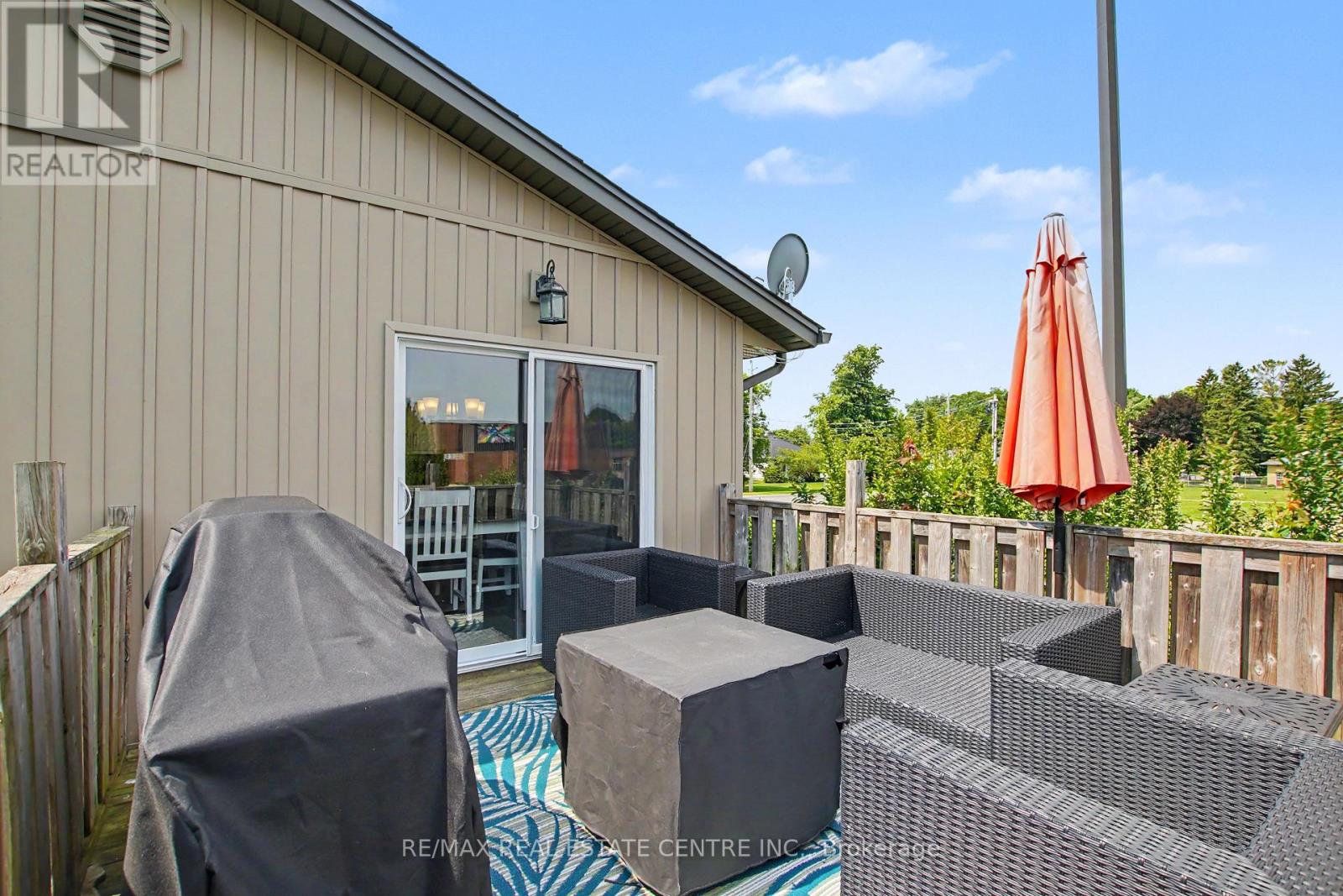 1045 QUEENS BUSH ROAD - 35
