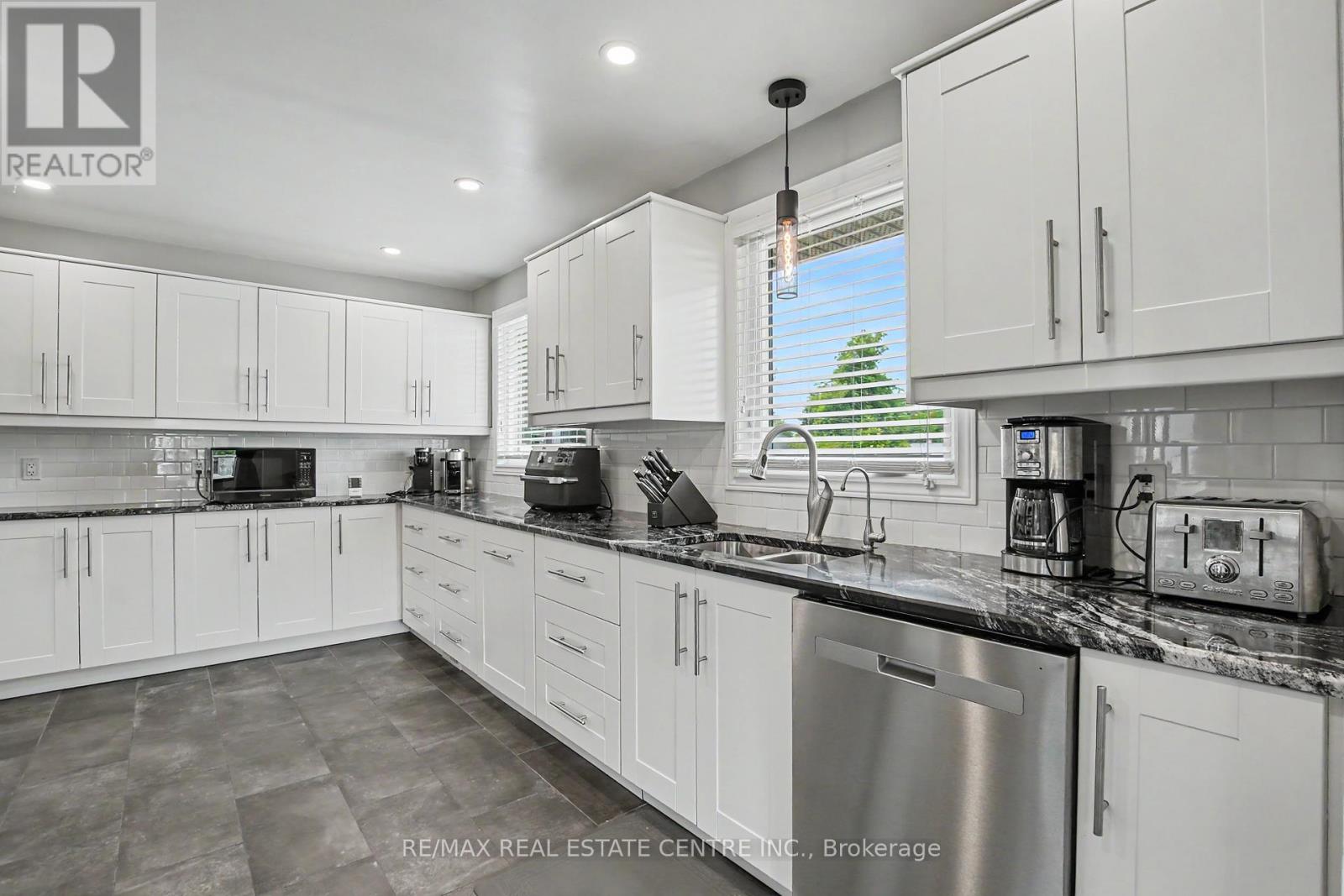 1045 QUEENS BUSH ROAD - 8
