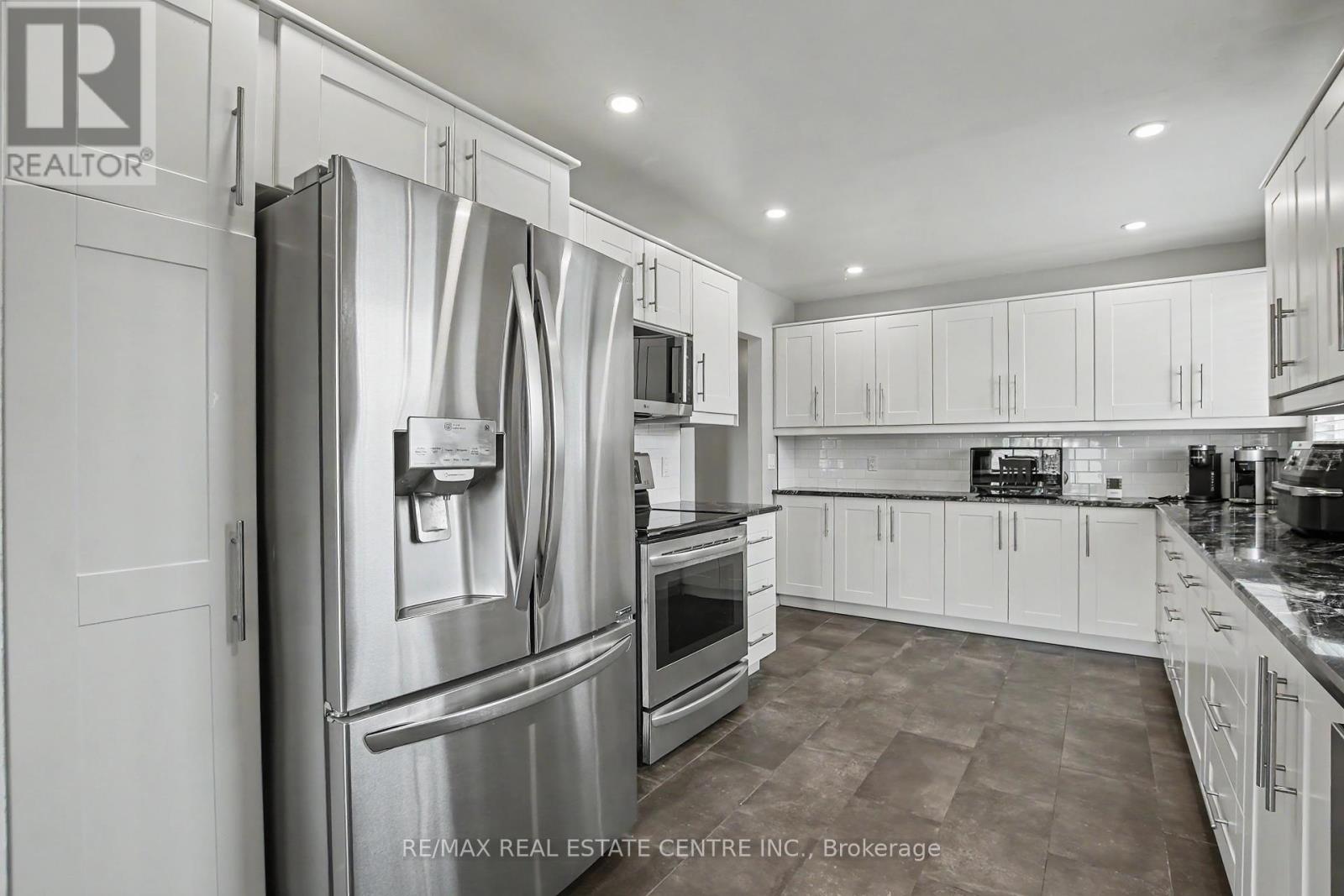 1045 QUEENS BUSH ROAD - 9