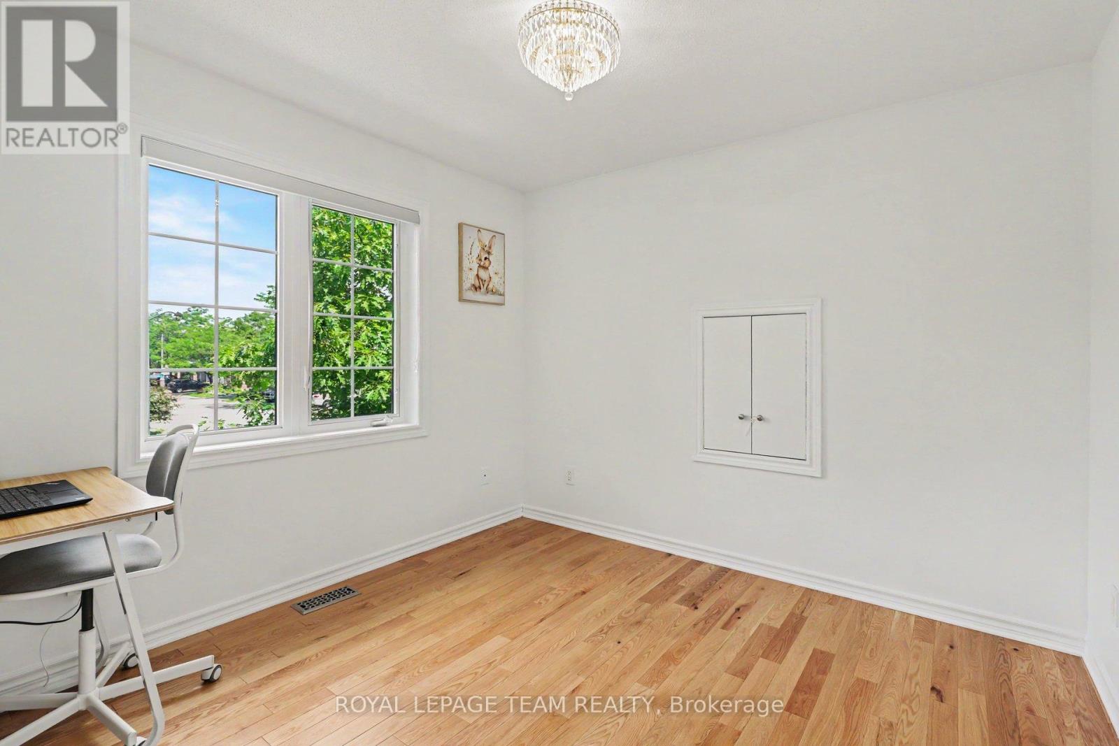 House for Rent in Ottawa – 100 SONESTA CIRCLE, Ottawa – By Peter Sagos - Image 26