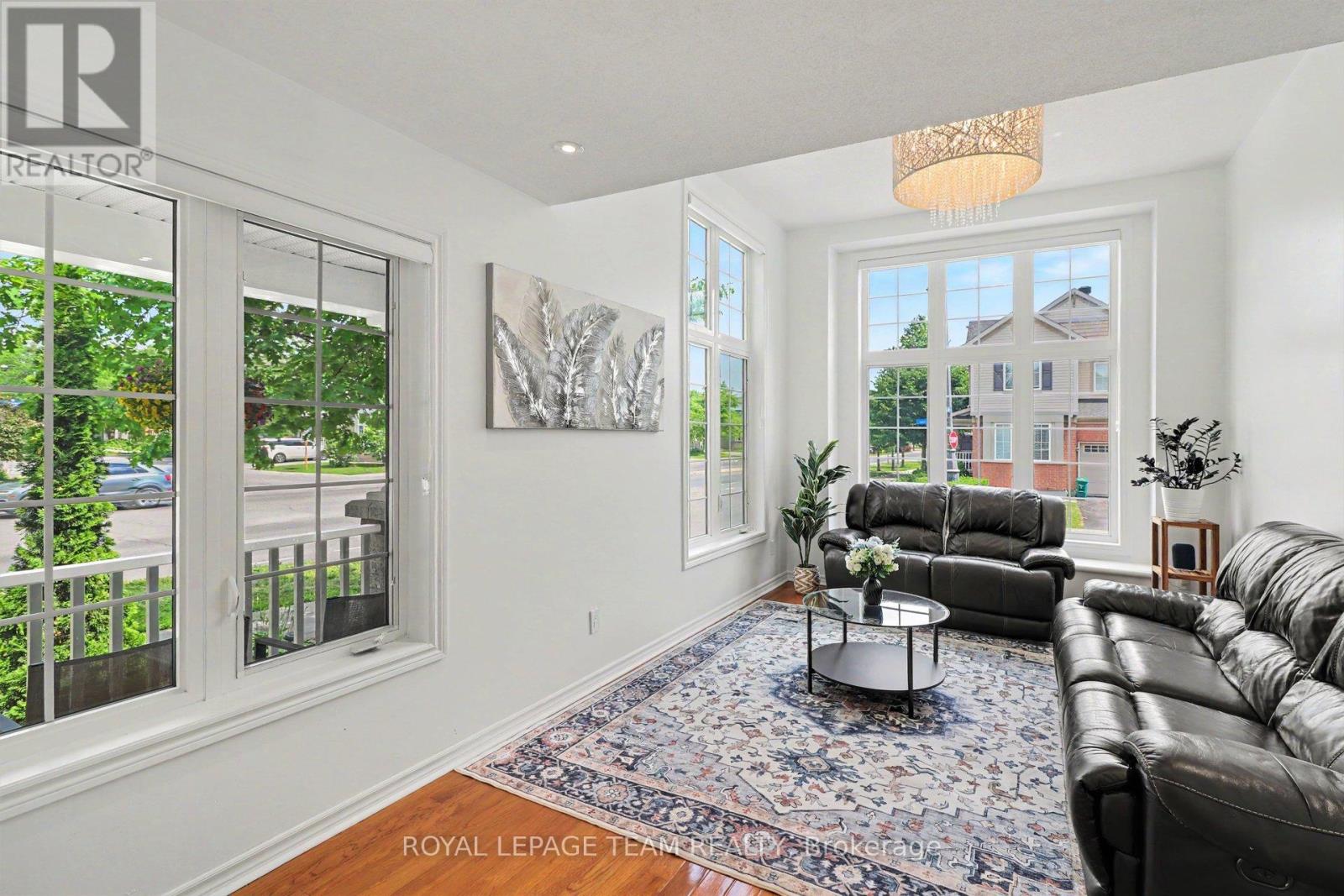 House for Rent in Ottawa – 100 SONESTA CIRCLE, Ottawa – By Peter Sagos - Image 9
