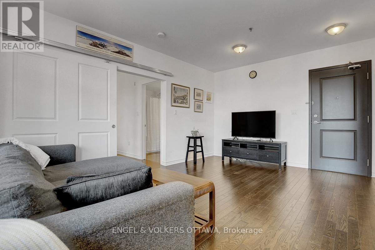 #428 429 KENT STREET - 8