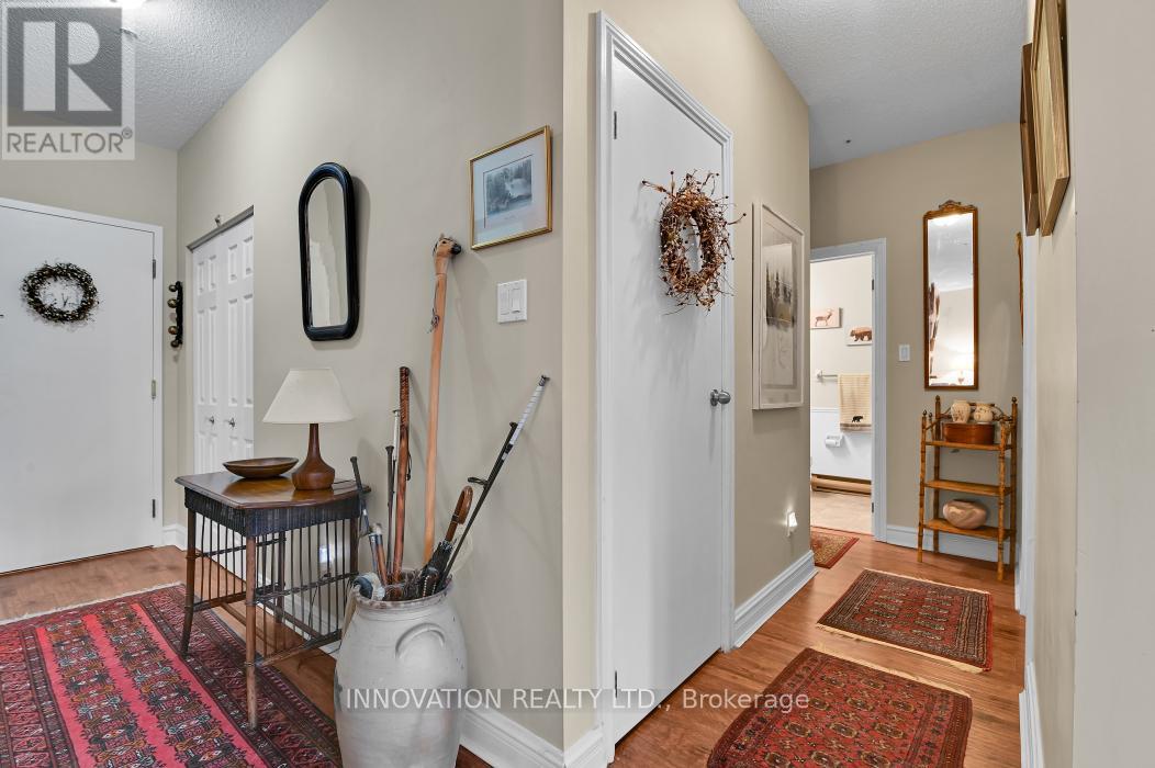 #319 1 ROSAMOND STREET E - Image 12