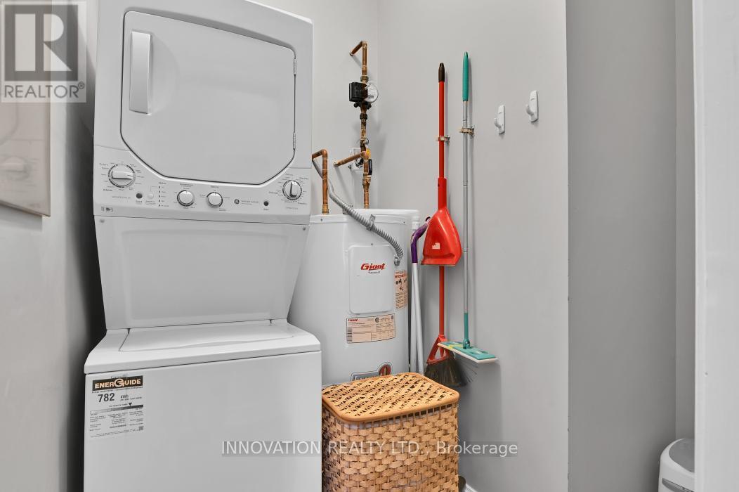 #319 1 ROSAMOND STREET E - Image 21