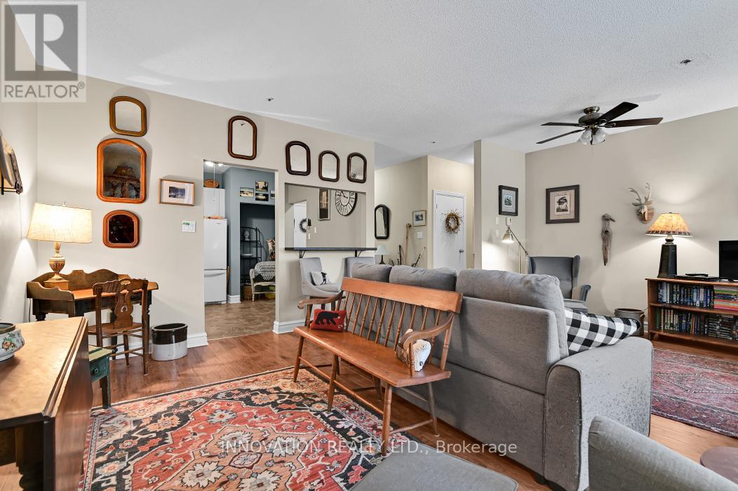 #319 1 ROSAMOND STREET E - Image 8