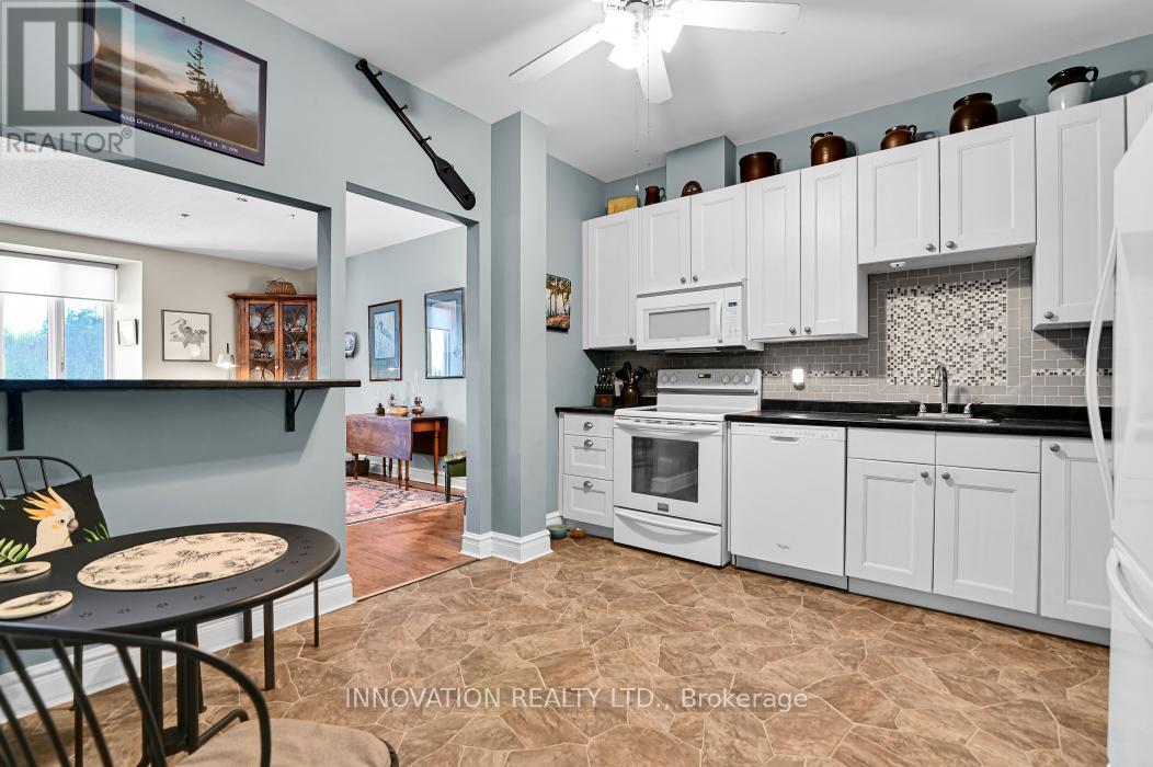 #319 1 ROSAMOND STREET E - Image 9