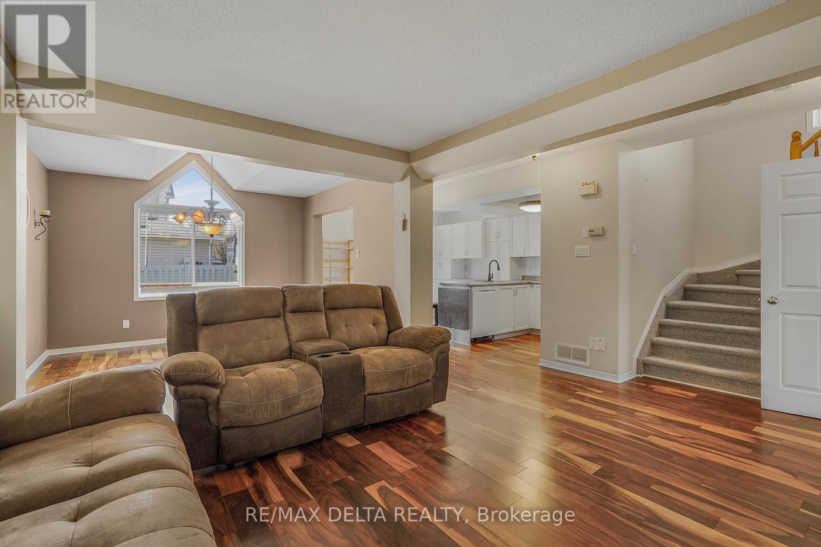 2218 CECILE CRESCENT - 12
