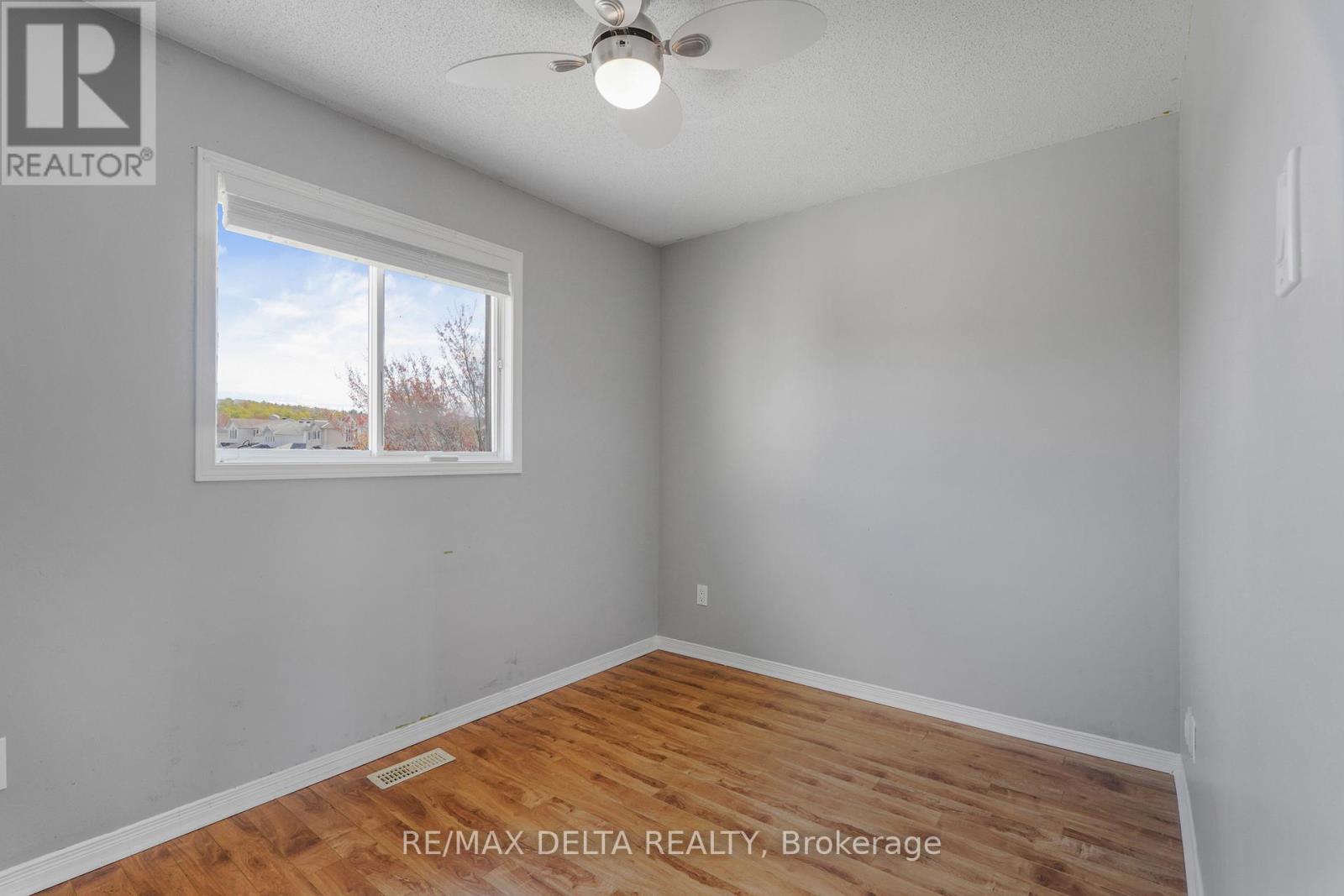 2218 CECILE CRESCENT - 20