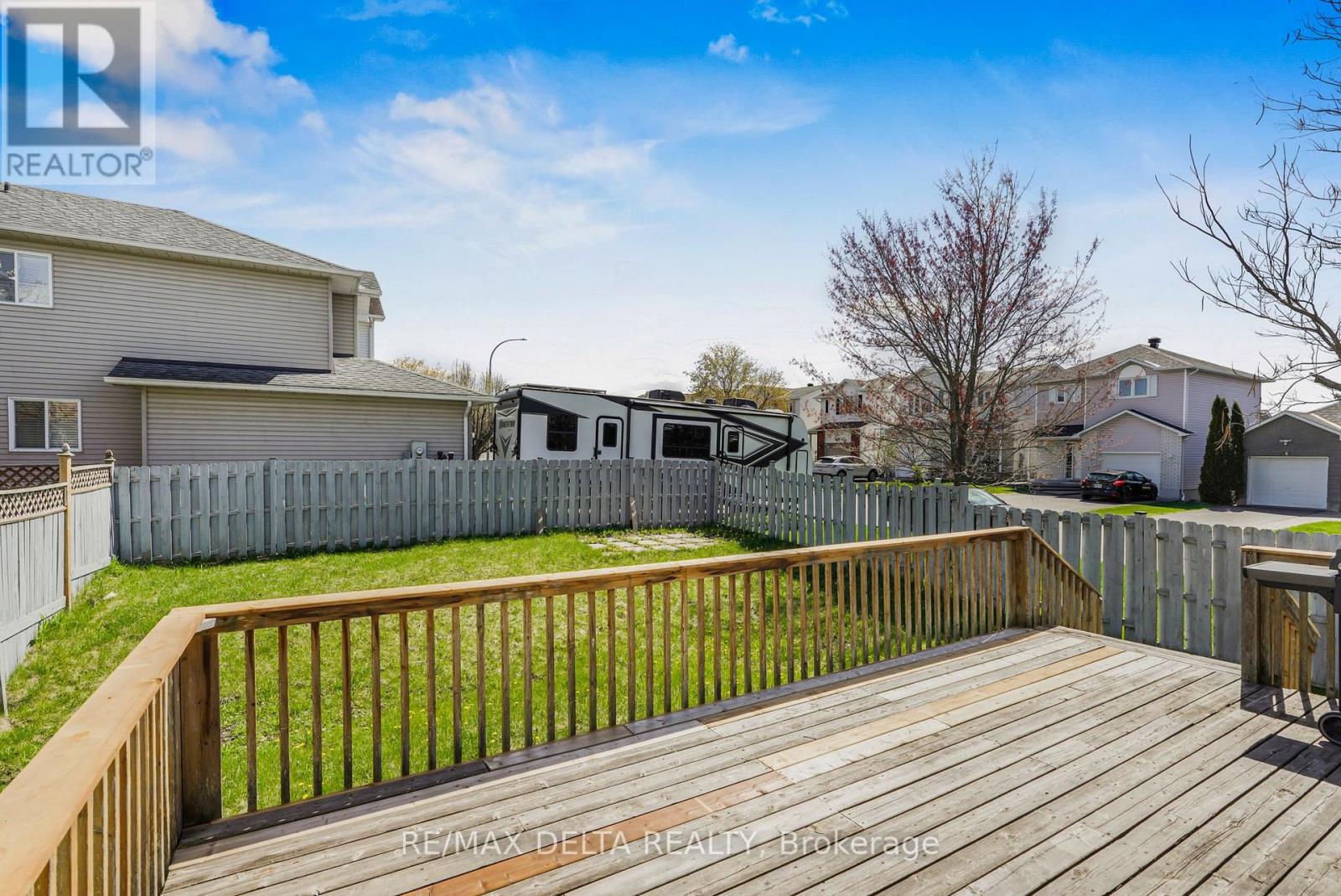 2218 CECILE CRESCENT - 5