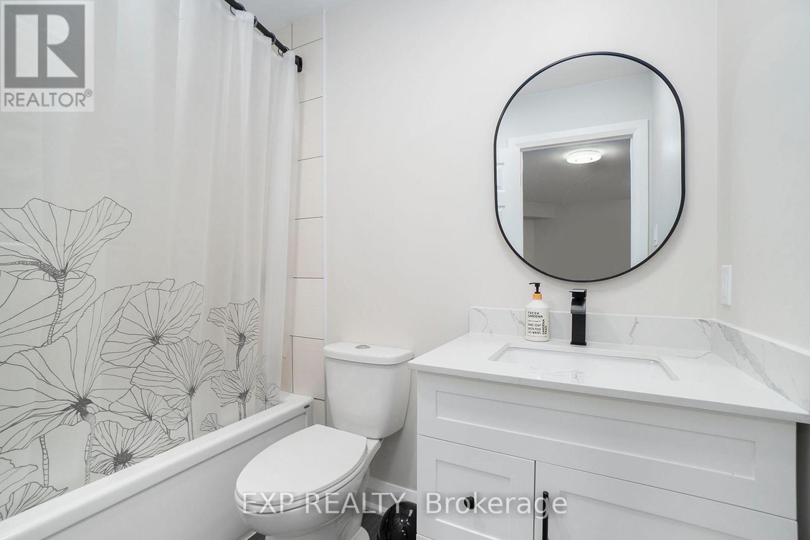 House for Rent in Ottawa – 3 – 838 ST. LAURENT BOULEVARD, Ottawa – By Peter Sagos - Image 10